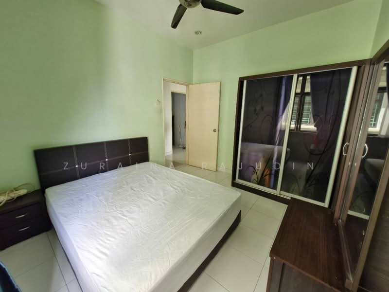 Kondominium untuk Dijual di Kristal View - Zuraina Rajudin - Bedroom - PropertyGuru.com.my