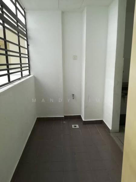 Kondominium untuk Dijual di Serin Residency - Mandy Lim - Balcony - PropertyGuru.com.my