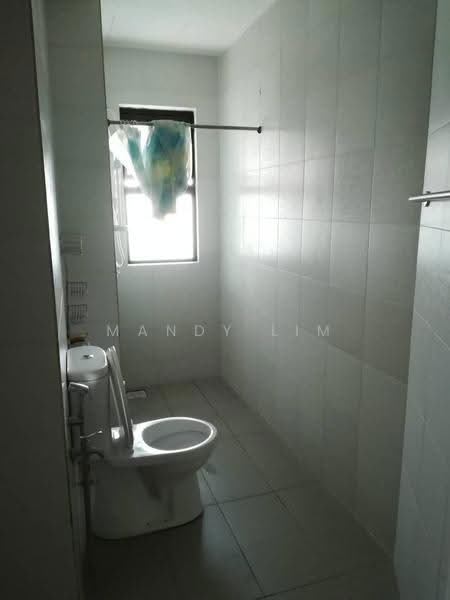 Kondominium untuk Dijual di Serin Residency - Mandy Lim - Bathroom - PropertyGuru.com.my