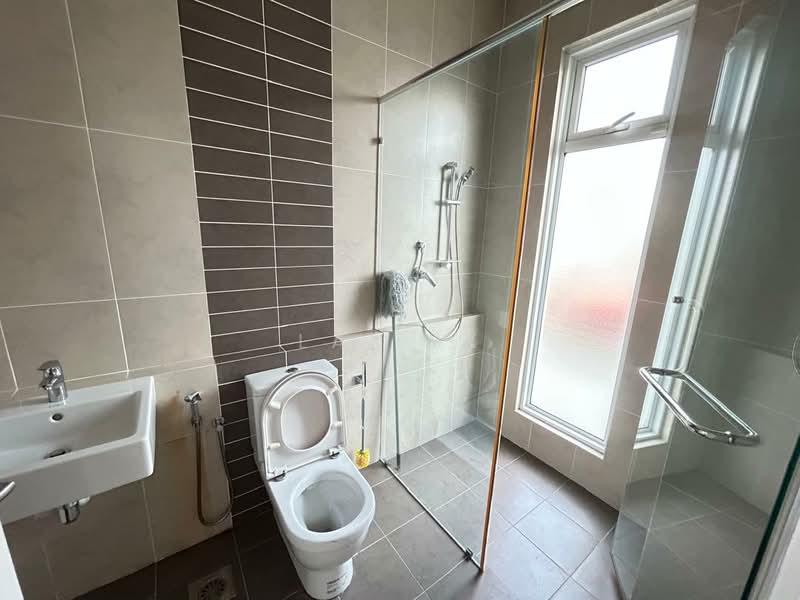 Semi-Detached House for Sale in Shah Alam (Selangor) - Lai YK - Bathroom - PropertyGuru.com.my