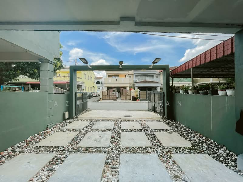 Rumah Teres 2 Tingkat untuk Dijual di Taman Seremban Jaya (Rantau) - Azrul Othman - Exterior - PropertyGuru.com.my