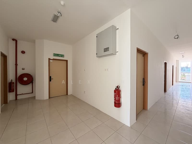 Kedai / Pejabat untuk Dijual di Chenang (Kedah) - Alex Loh - Corridor - PropertyGuru.com.my