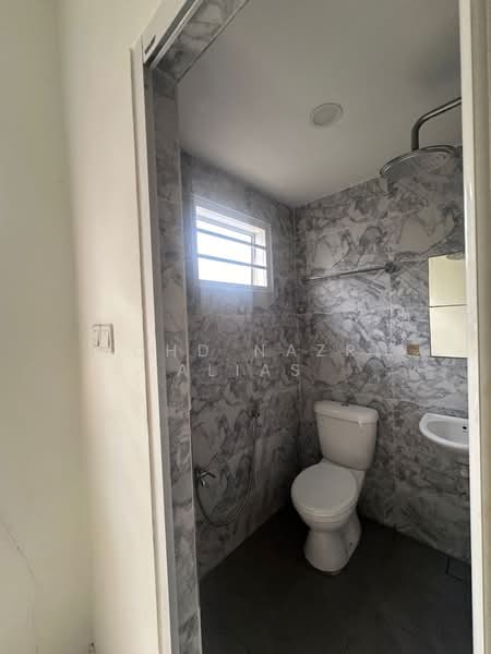 Seksyen 19 Shah Alam untuk Untuk Dijual - RM 450,000, Apr 2026 - Bathroom - PropertyGuru.com.my