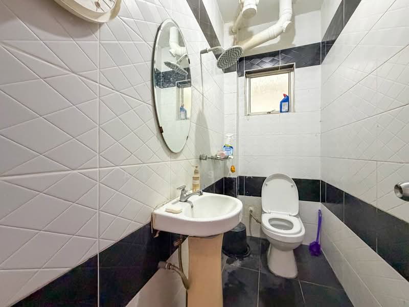 Seksyen 19 Shah Alam untuk Untuk Dijual - RM 580,000, Apr 2026 - Bathroom - PropertyGuru.com.my