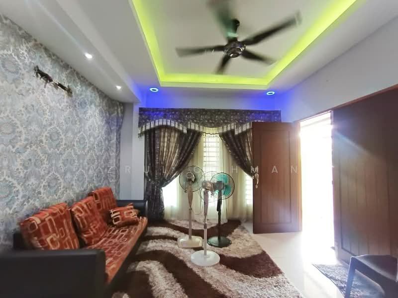2-storey Terraced House for Sale in Sikamat (Negeri Sembilan) - Azrul Othman - Living Room - PropertyGuru.com.my