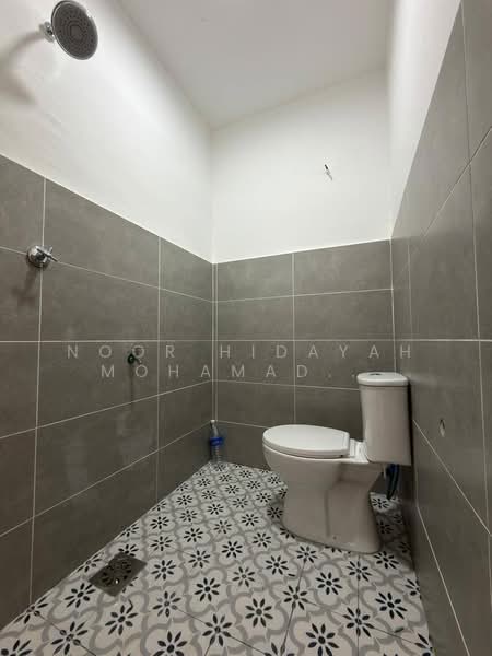 Taman Kantan Permai untuk Untuk Dijual - RM 350,000, Apr 2026 - Bathroom - PropertyGuru.com.my
