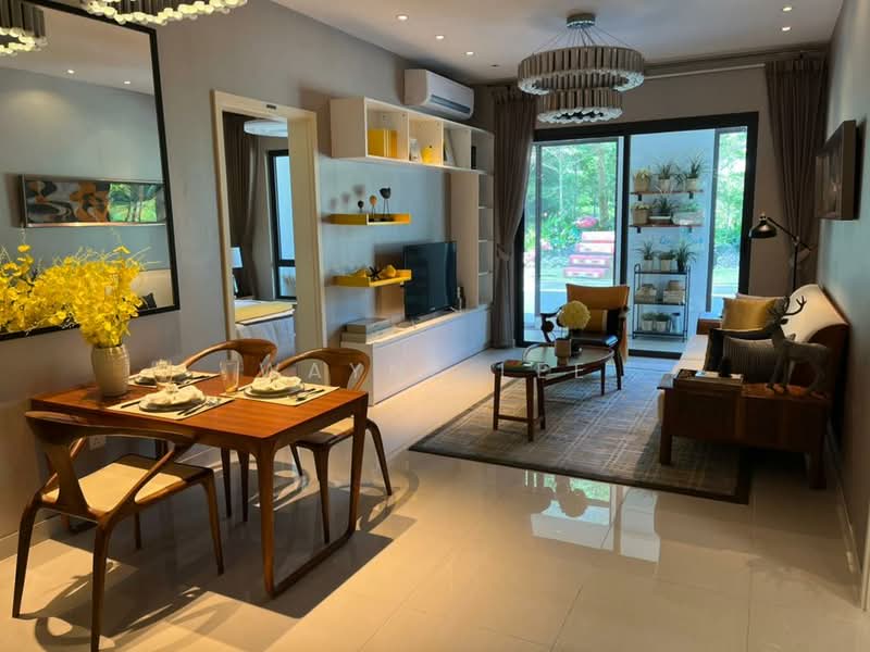 Service Residence for Sale at Centro - Wayne Lee - Living Room - PropertyGuru.com.my
