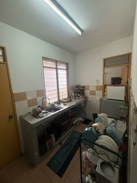 Apartment for Sale at Mentari Court 2, Bandar Sunway - Mohd Nazri Alias - Kitchen - PropertyGuru.com.my