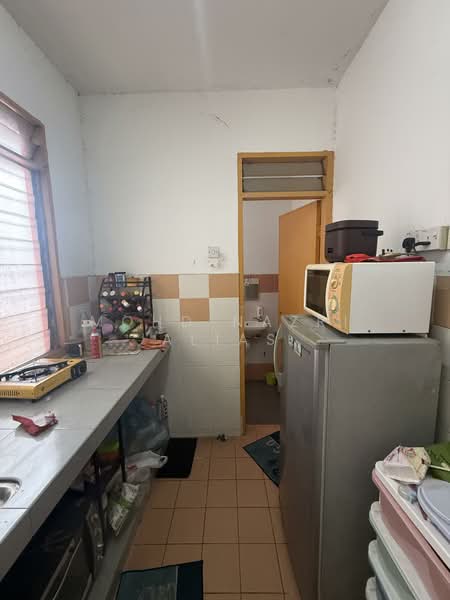 Apartment for Sale at Mentari Court 2, Bandar Sunway - Mohd Nazri Alias - Kitchen - PropertyGuru.com.my