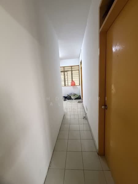 Apartment for Sale at Mentari Court 2, Bandar Sunway - Mohd Nazri Alias - Corridor - PropertyGuru.com.my