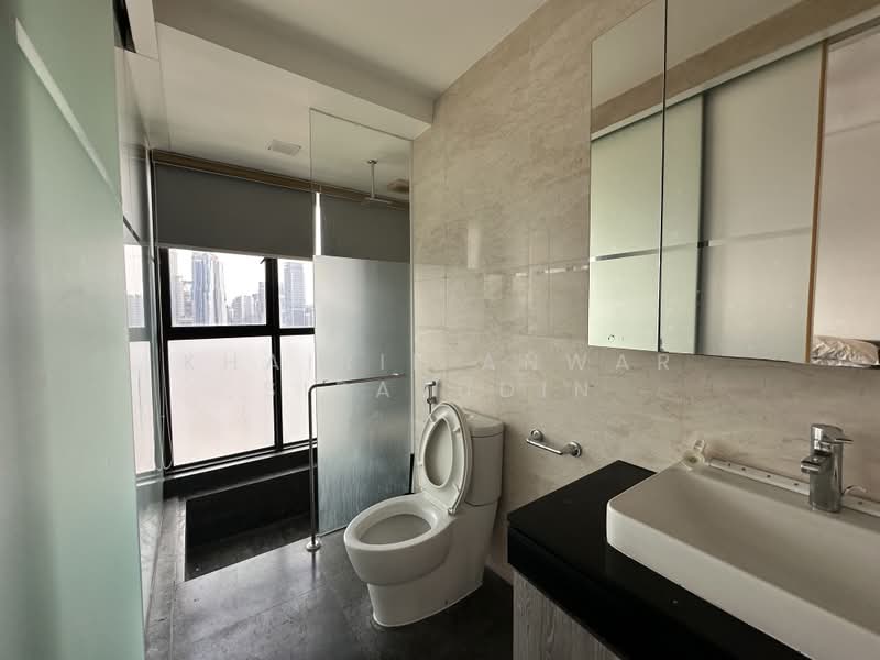 Servis Apartment untuk Dijual di Setia SKY Residences - Khairil Anwar Sirajudin - Bathroom - PropertyGuru.com.my