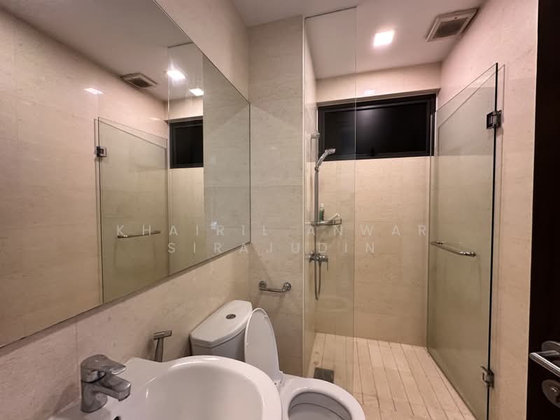 Servis Apartment untuk Dijual di Setia SKY Residences - Khairil Anwar Sirajudin - Bathroom - PropertyGuru.com.my
