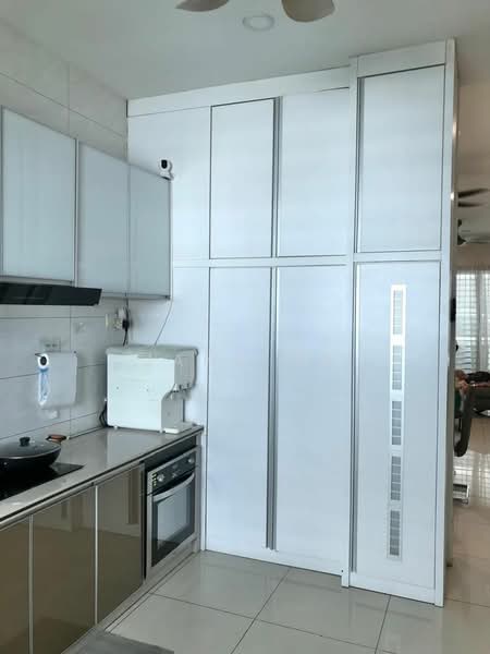 3.5-storey Terraced House for Sale in Taman Villa Oren (Bukit Mertajam) - Jane Ng - Kitchen - PropertyGuru.com.my