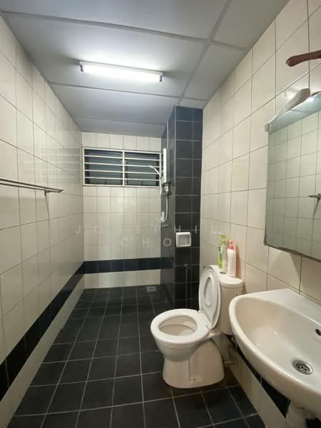 Condominium for Rent at Indah Alam (Subang Andaman) - Josephine Chou - Bathroom - PropertyGuru.com.my