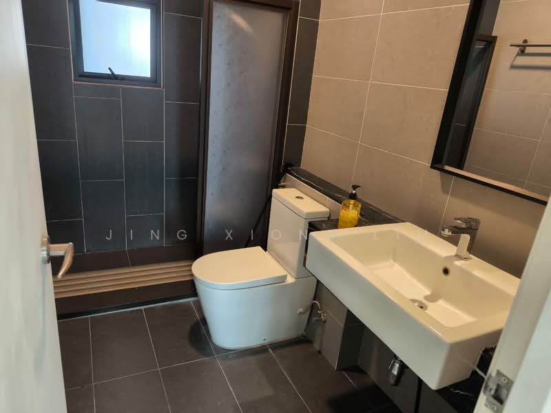 Service Residence for Sale at 8 Kinrara - Jing Xiong Lim - Bathroom - PropertyGuru.com.my