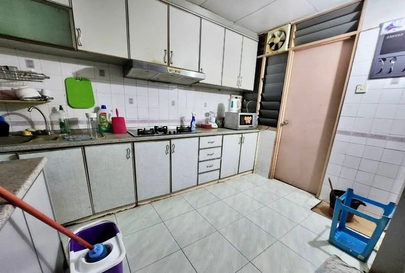 Apartment for Sale at Halaman Areka - Leong . - Kitchen - PropertyGuru.com.my