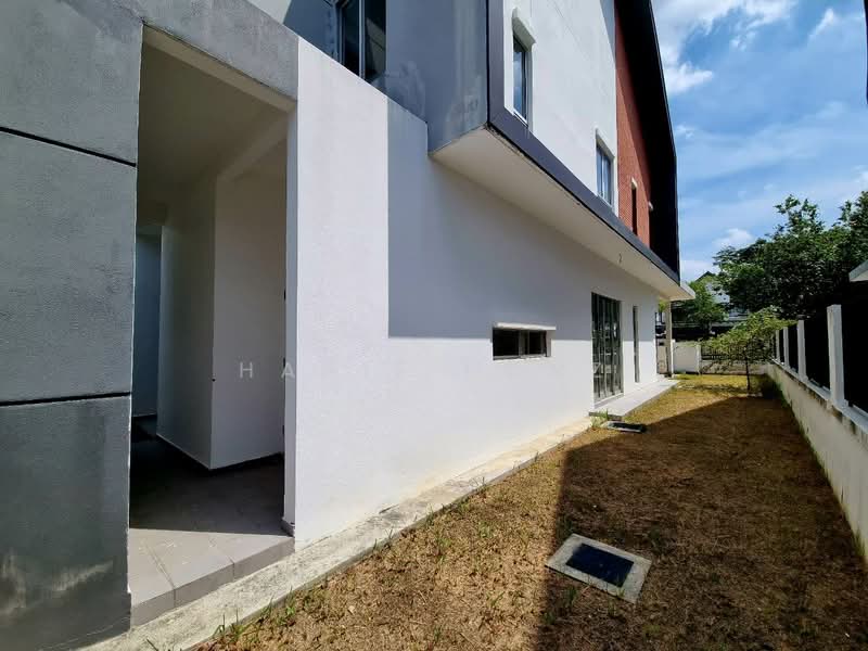2-storey Terraced House for Sale in Bandar Gamuda Gardens (Rawang) - Hanif Hanz - Exterior - PropertyGuru.com.my