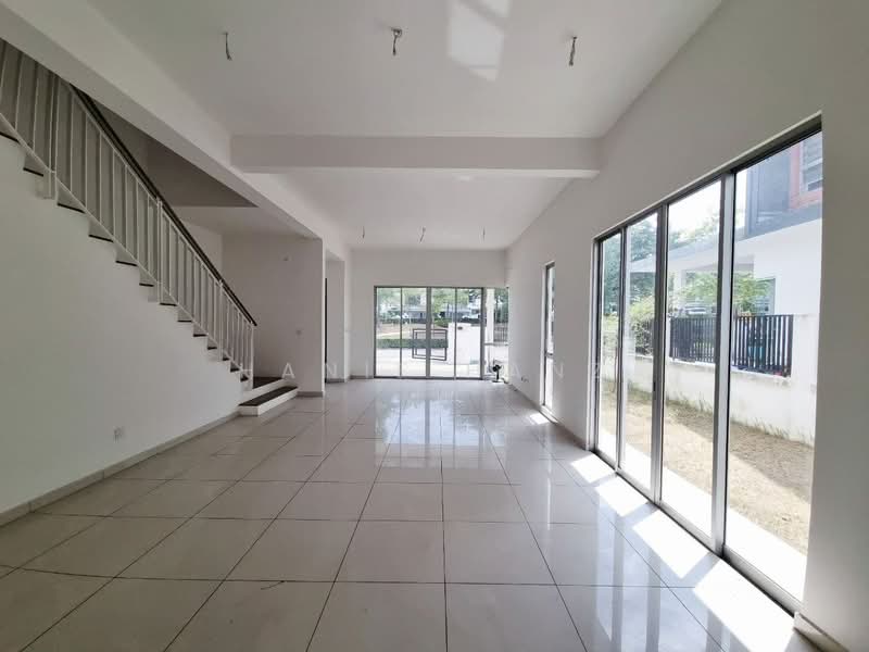2-storey Terraced House for Sale in Bandar Gamuda Gardens (Rawang) - Hanif Hanz - Living Room - PropertyGuru.com.my