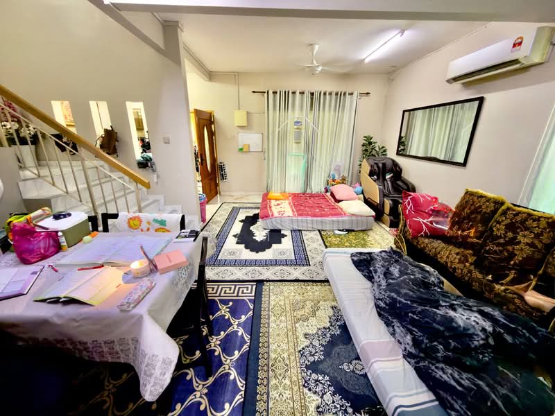 2-storey Terraced House for Sale in Rawang (Selangor) - Azmi . - Living Room - PropertyGuru.com.my