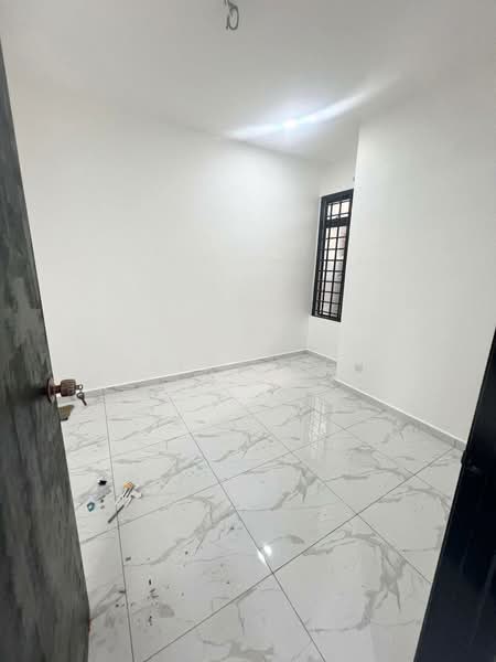 For Sale - Flat Tasek 64