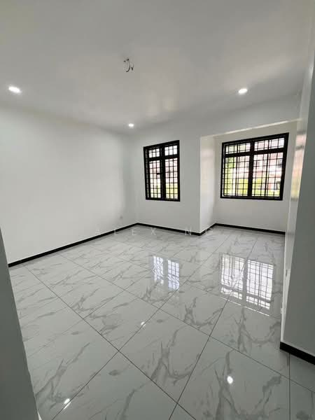For Sale - Flat Tasek 64