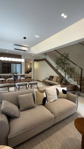 Cluster House for Sale in Sungai Buloh (Selangor) - Eric Wang - Living Room - PropertyGuru.com.my