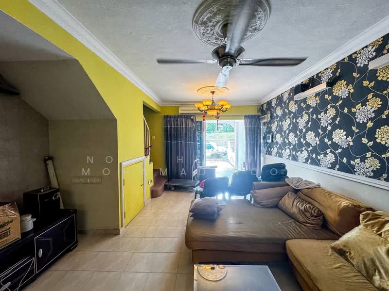 Rumah Teres 2 Tingkat untuk Dijual di Taman Murni (Cheras) - Noor Hidayah Mohamad Noor - Living Room - PropertyGuru.com.my