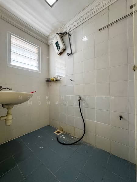 Rumah Teres 2 Tingkat untuk Dijual di Taman Murni (Cheras) - Noor Hidayah Mohamad Noor - Bathroom - PropertyGuru.com.my