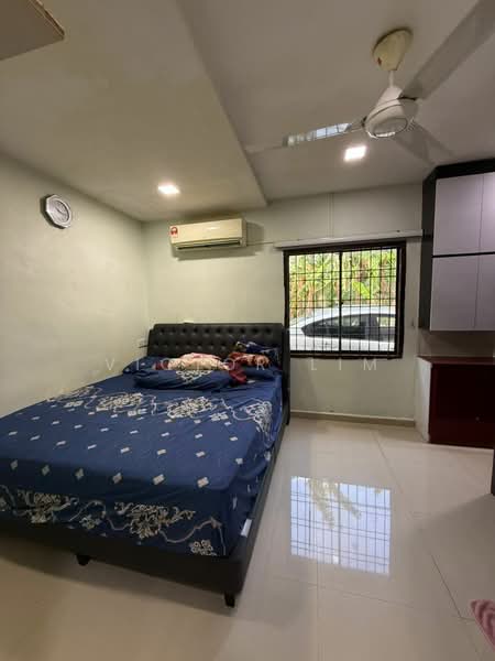 Rumah Teres 1 Tingkat untuk Dijual di Taman Puteri Wangsa (Ulu Tiram) - Victor Lim - Bedroom - PropertyGuru.com.my