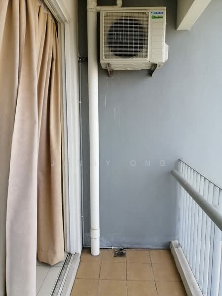 Kondominium untuk Dijual di Pangsapuri Kamelia (Camellia Park) - Jenny Ong - Balcony - PropertyGuru.com.my