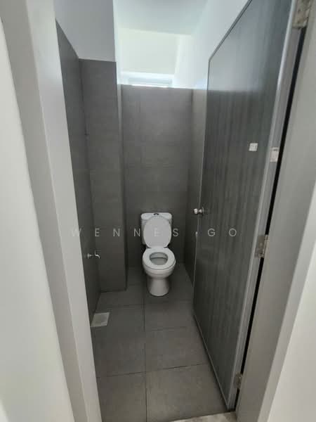 Shop / Office for Rent in Johor Bahru (Johor) - Wennes Go - Bathroom - PropertyGuru.com.my