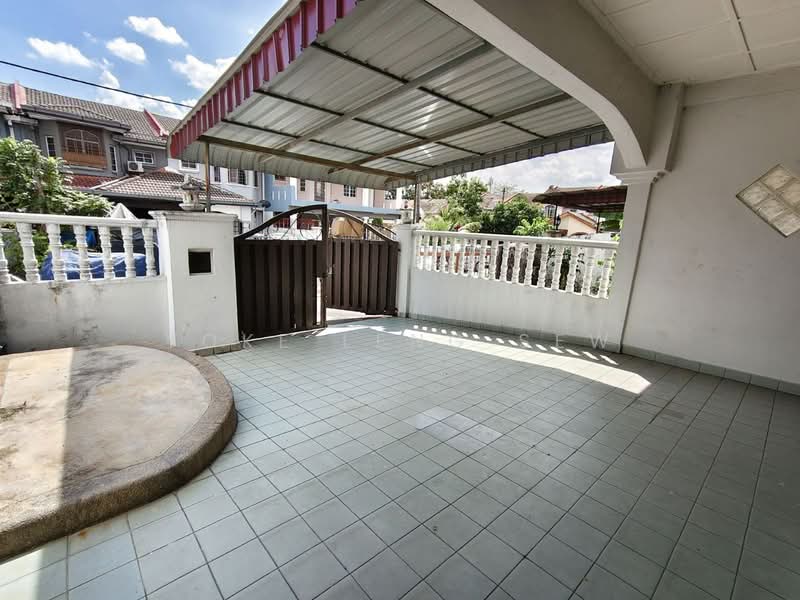 Terraced House for Sale in Bandar Bukit Puchong (Puchong) - Yoke Leng Sew - Exterior - PropertyGuru.com.my