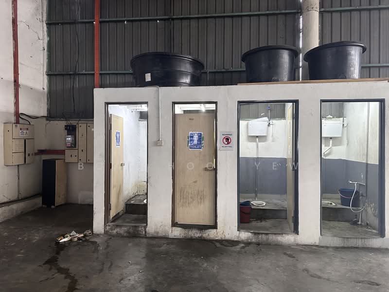 Factory for Rent in Kapar (Selangor) - Boon Hooi Yew - Bathroom - PropertyGuru.com.my