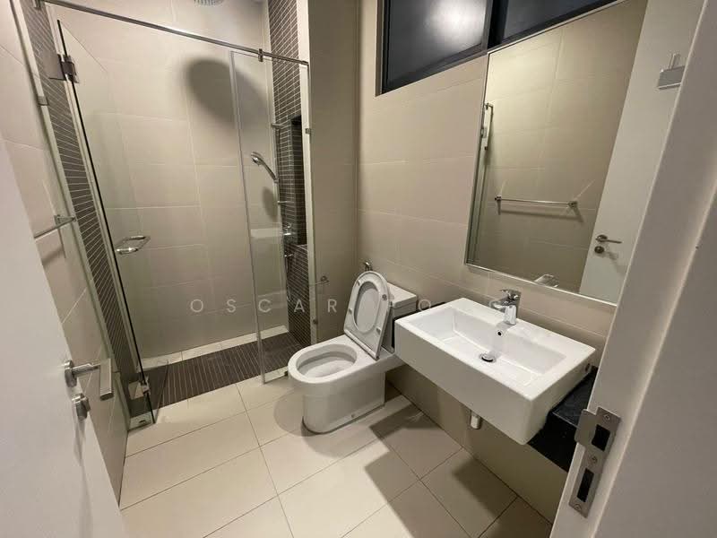 Kediaman Servis untuk Disewa di The Sentral Suites - Oscar Pong - Bathroom - PropertyGuru.com.my