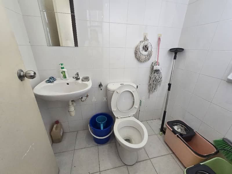 Semi-Detached House for Sale in Seri Sungai Long (Kajang) - Max Lee - Bathroom - PropertyGuru.com.my