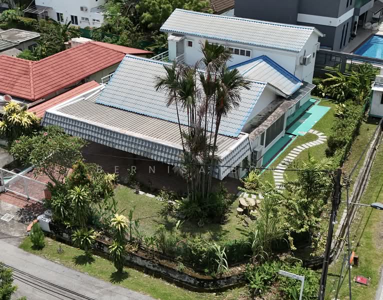 Bungalow for Sale in Bukit Gasing (Petaling Jaya) - Bernisa Bon - Exterior - PropertyGuru.com.my