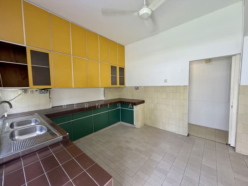 Bungalow for Sale in Bukit Gasing (Petaling Jaya) - Bernisa Bon - Kitchen - PropertyGuru.com.my