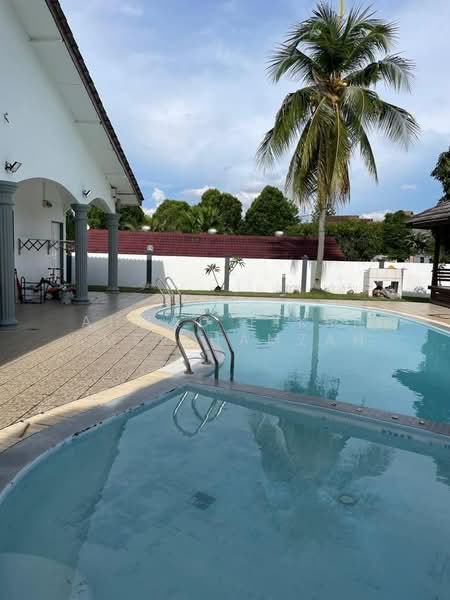 Bungalow for Sale in Seksyen 3 (Shah Alam) - Ahmad Fikri Amer Hamzah - Exterior - PropertyGuru.com.my