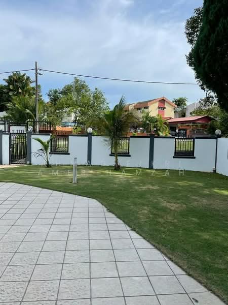 Bungalow for Sale in Seksyen 3 (Shah Alam) - Ahmad Fikri Amer Hamzah - Exterior - PropertyGuru.com.my