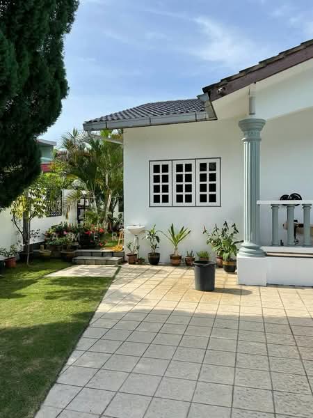 Bungalow for Sale in Seksyen 3 (Shah Alam) - Ahmad Fikri Amer Hamzah - Exterior - PropertyGuru.com.my
