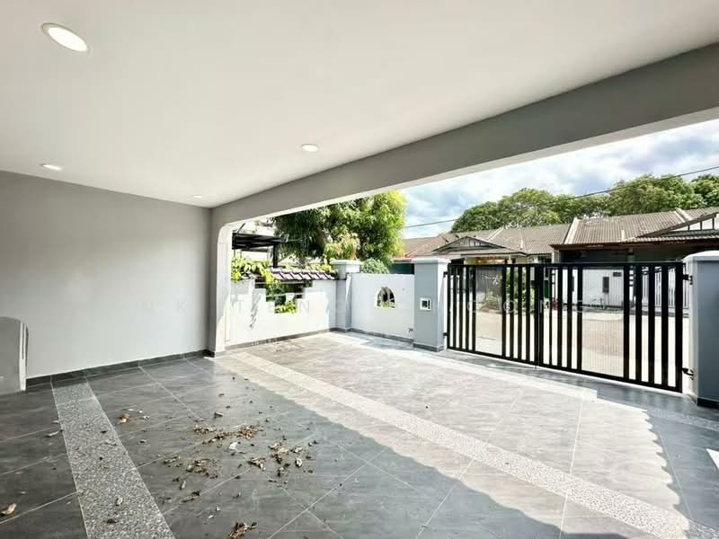 Rumah Teres 1.5 Tingkat untuk Dijual di Taman Rinting (Masai) - Suk Teng Choong - Exterior - PropertyGuru.com.my