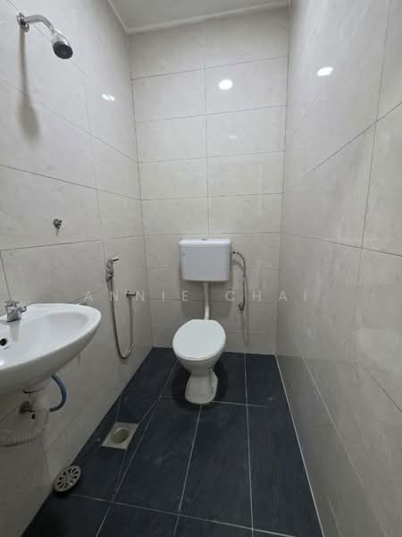 1.5-storey Terraced House for Sale in Johor Bahru (Johor) - Annie Chai - Bathroom - PropertyGuru.com.my