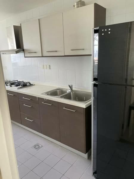 Kondominium untuk Disewa di Ujana Executive Apartment - Tony Lim - Kitchen - PropertyGuru.com.my