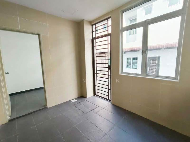 Bandar Putra untuk Untuk Dijual - RM 648,000, Apr 2026 - Interior - PropertyGuru.com.my