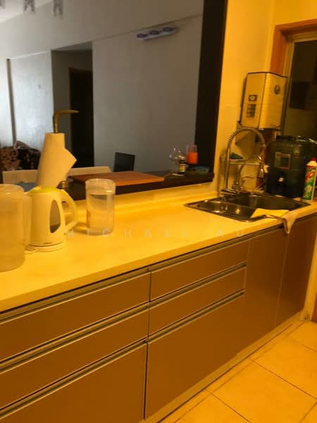 Servis Apartment untuk Dijual di D'Alamanda - Michael Au - Kitchen - PropertyGuru.com.my