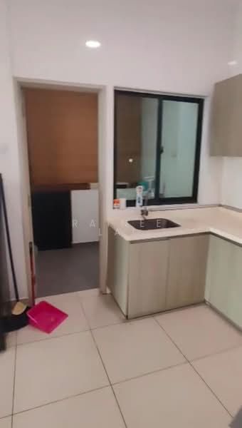 The Raffles Suites untuk Untuk Disewa - RM 2,000 /bulan, Apr 2026 - Kitchen - PropertyGuru.com.my