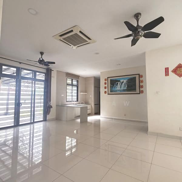 Semi-Detached House for Rent in Taman Impian Emas (Skudai) - Kino Jaw - Living Room - PropertyGuru.com.my