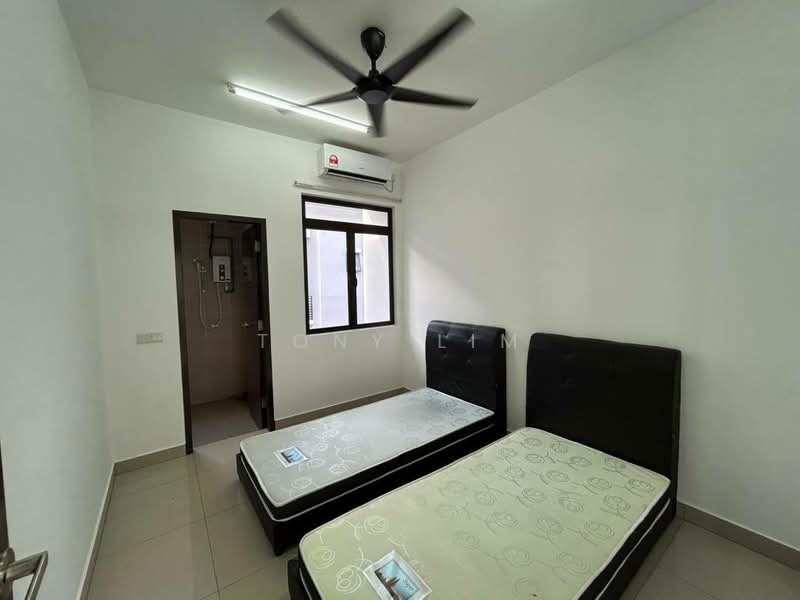 2-storey Terraced House for Rent in Leisure Farm (Gelang Patah) - Tony Lim - Bedroom - PropertyGuru.com.my