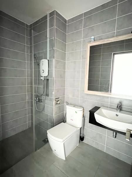 Service Residence for Rent at Paragon Residences @ Straits View - Eldwin Soh - Bathroom - PropertyGuru.com.my