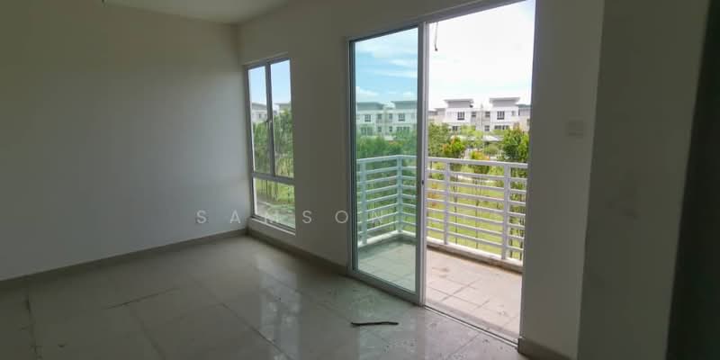 Semi-Detached House for Sale in Rawang (Selangor) - Samson Lee - Balcony - PropertyGuru.com.my